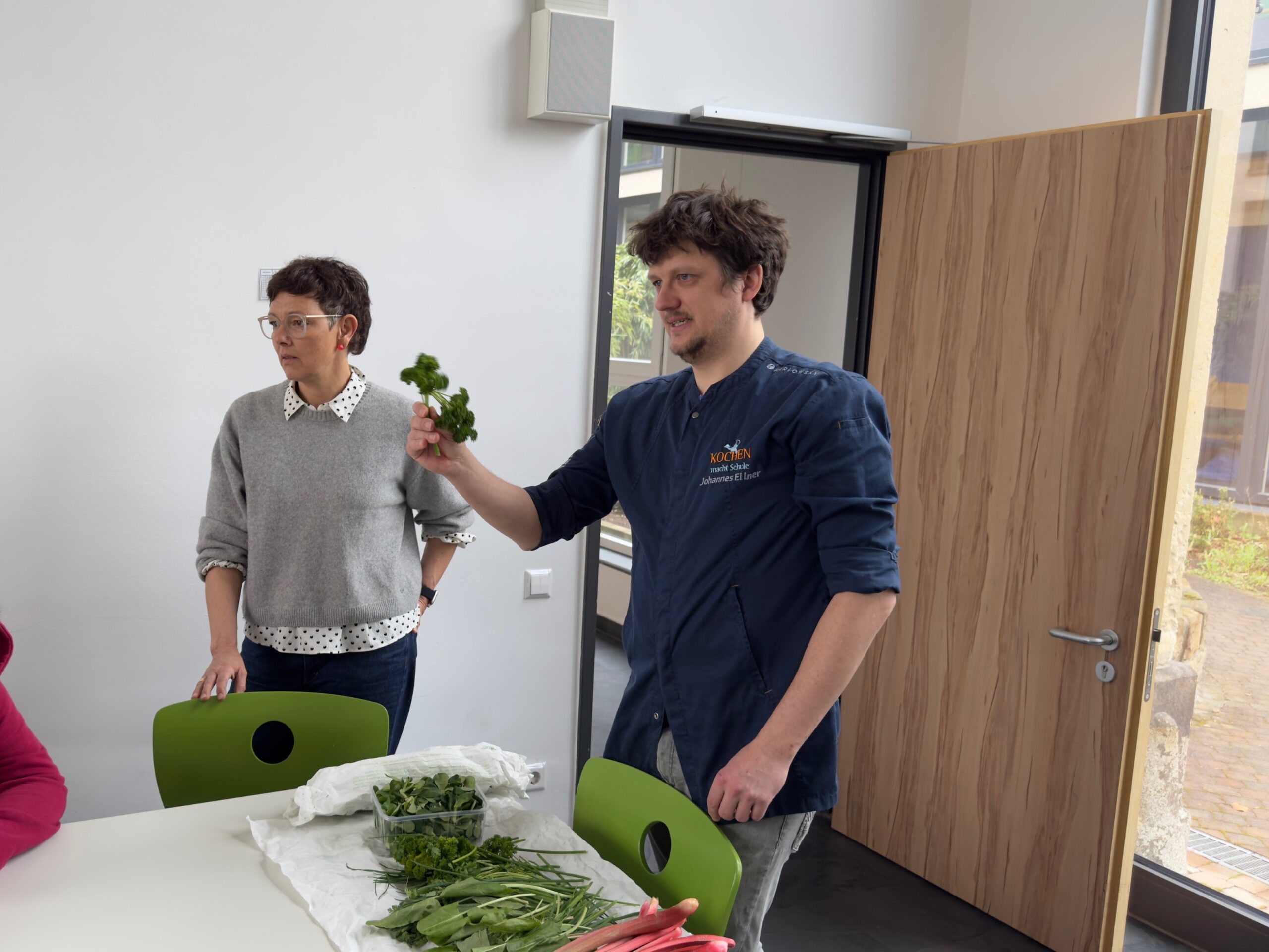 Frühling Pur: Rhabarber-Experimente und regionale Vielfalt